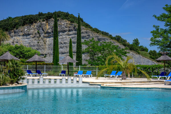 Le Riviera : votre camping près de Ruoms avec piscine